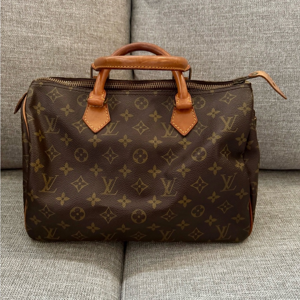 LOUIS VUITTON Monogram Speedy 30